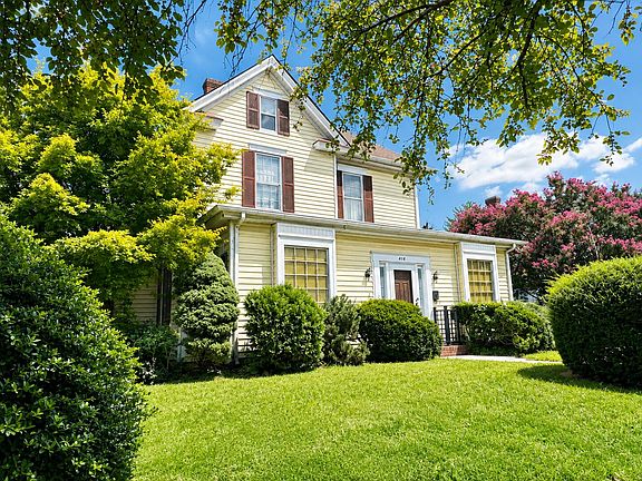 2nd image of 418 Cedar Ave