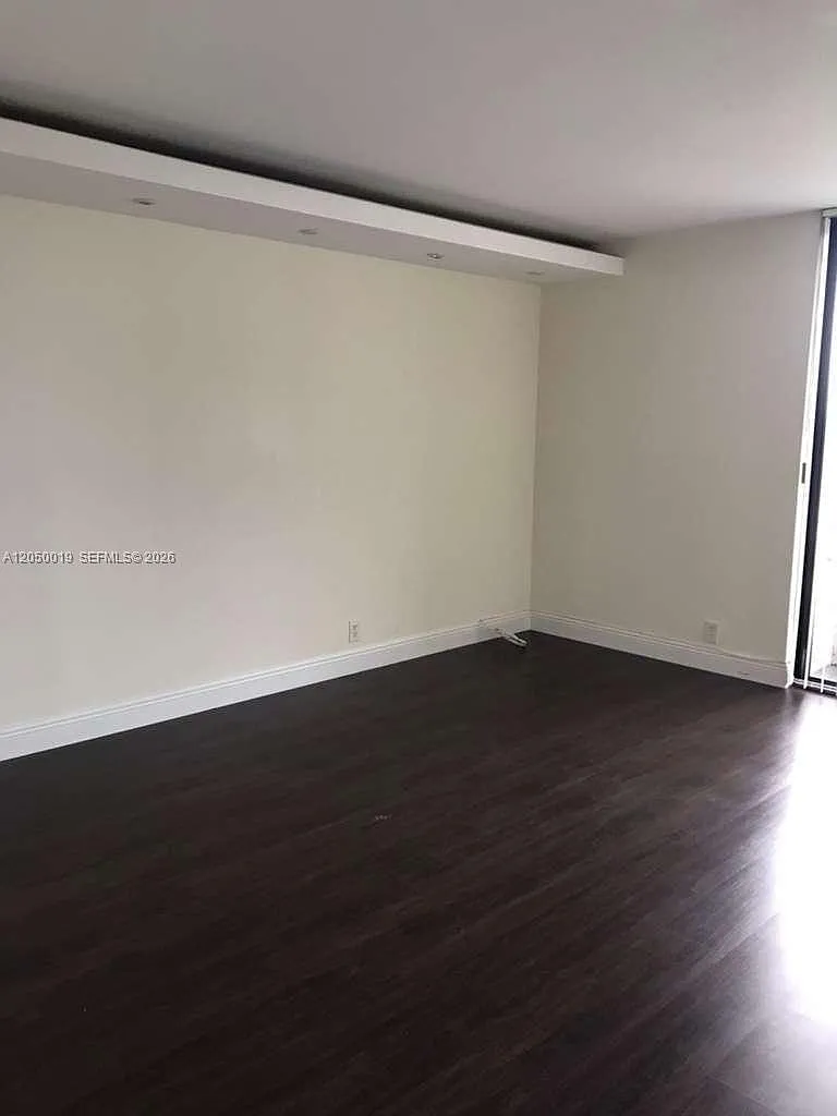 2 bed, 1302 sqft, $2,800 — Photo 4