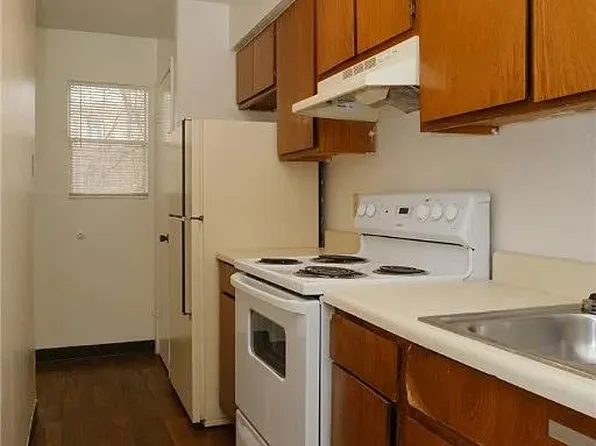 2915 Prairie Flower Cir, Bryan, TX 77802