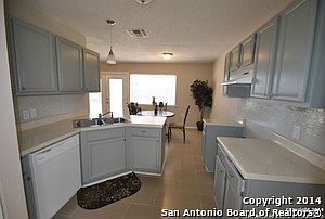 3rd image of 16430 Ross Oak St