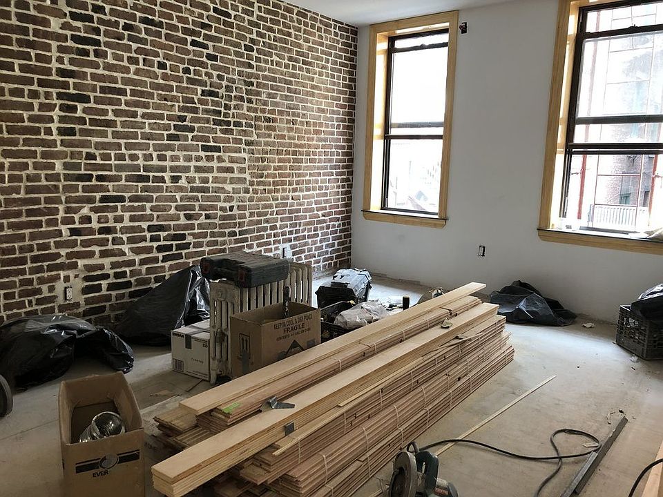 1st image of 83 Bayard St APT 3
