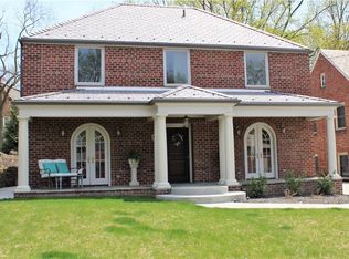 629 Crystal Dr, Pittsburgh, PA 15228