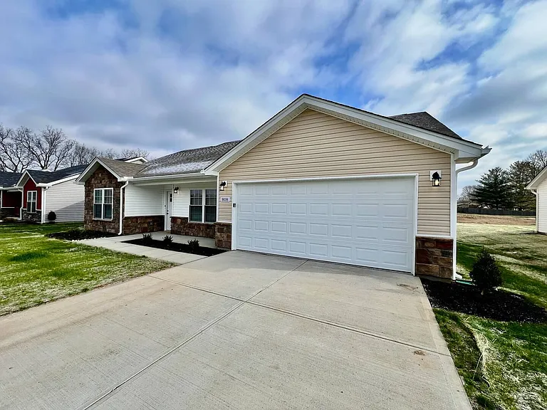 808 Pierson Rd — Photo 6