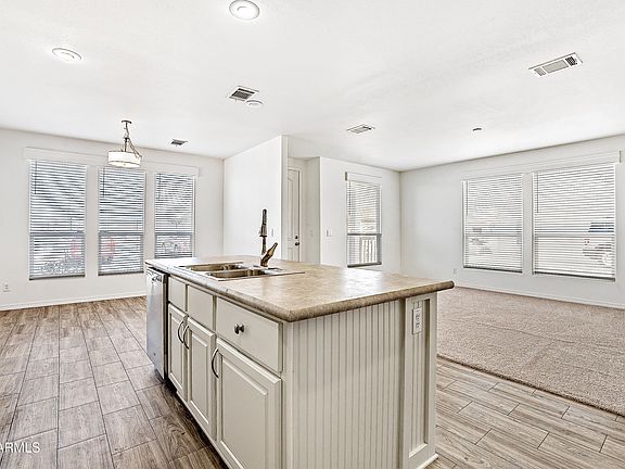 5th image of 312 E O'Neil Drive #159