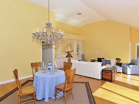5th image of 72 Bay Head Ln