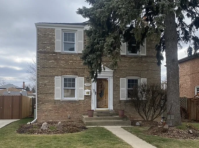 7843 W Berwyn Ave photo 1