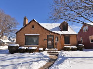 7403 18th Ave, Kenosha, WI 53143