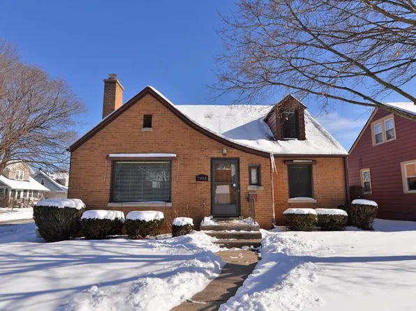 7403 18th AVENUE, Kenosha, WI 53143
