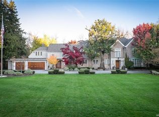 134 Lebrun Cir, Amherst, NY 14226
