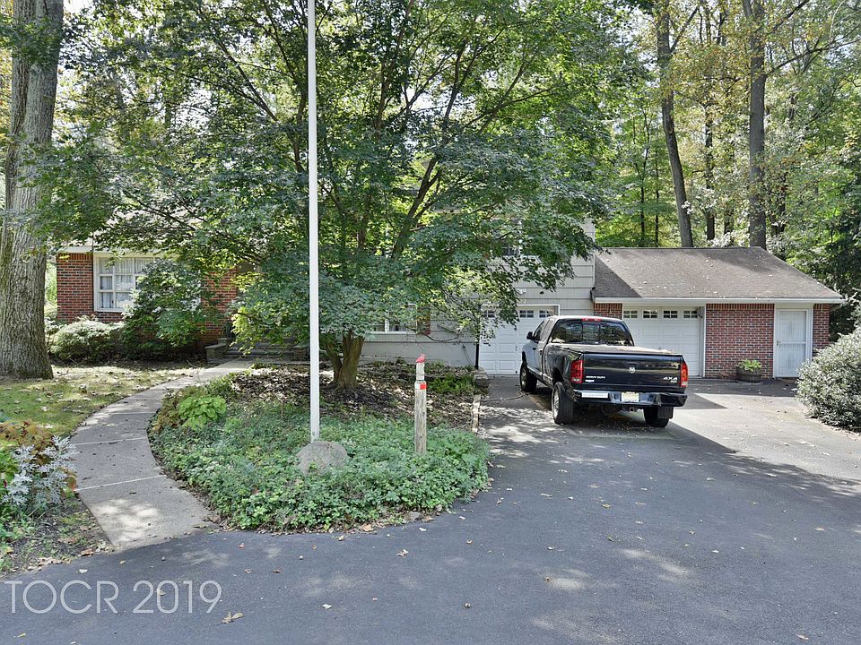 1st image of 927 Hillsdale Ave