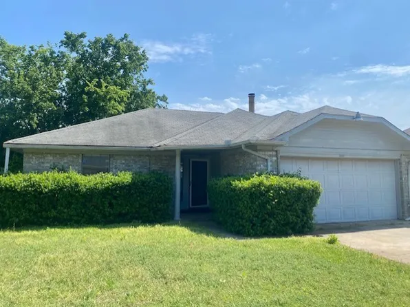 3401 Galemeadow Dr, Fort Worth, TX 76123