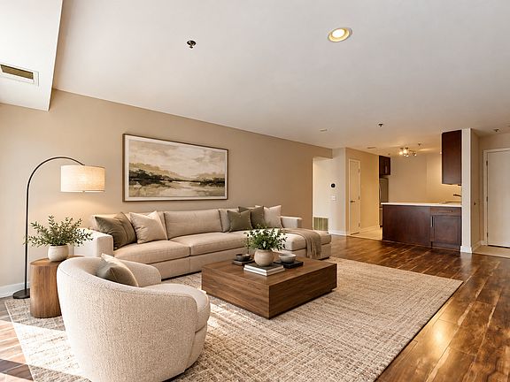 5th image of 411 Kelburn Rd APT 121