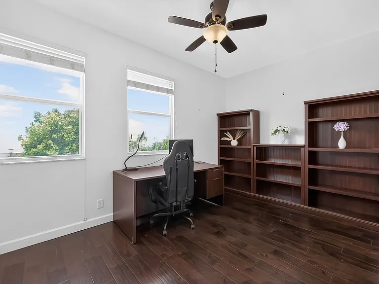 143 Isle Verde Way — Photo 28