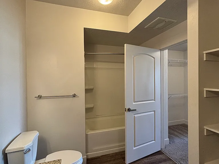 City Centre Apartments — Photo 20