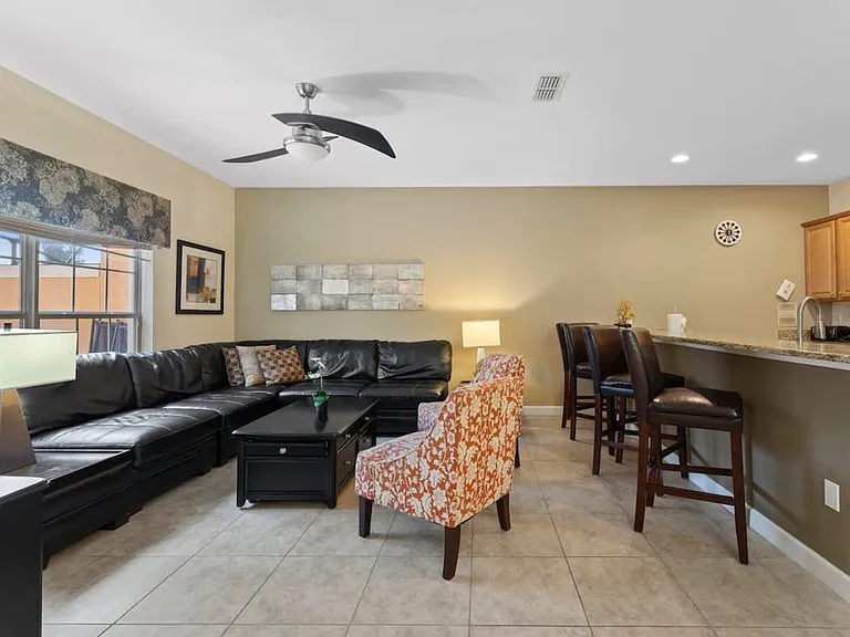 Majesty Palm Rd — Photo 14