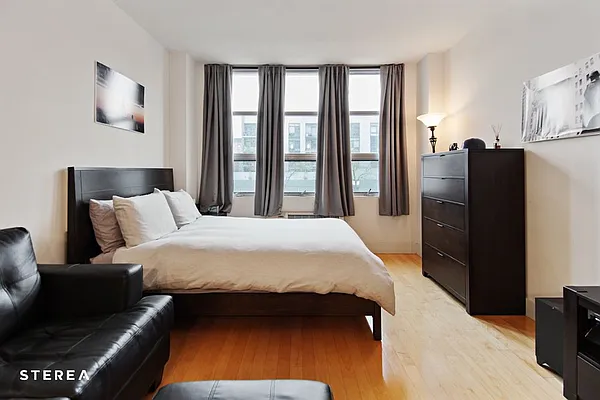 Sold by Sterea Agency | media 4