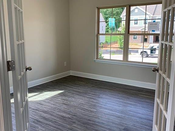 4th image of 5749 Marblehead Dr #224