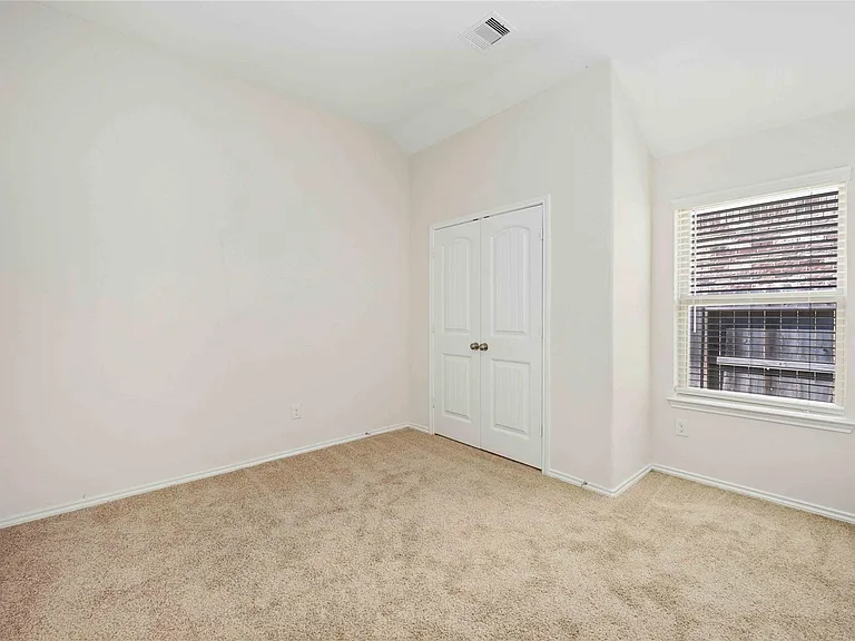 26038 Quiet Field Ct — Photo 12