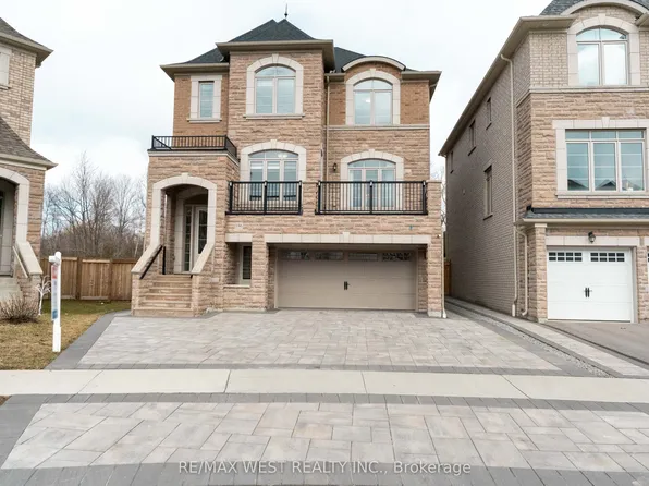 186 Bralorne Trl, Pickering, ON L1V 0G1