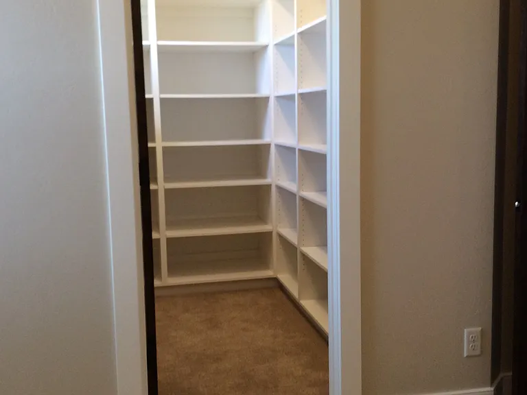 3820 Creek View Dr — Photo 19
