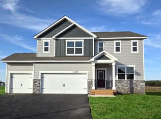 10560 Bent Pine Ln, Woodbury, MN 55129