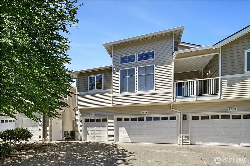 3rd image of 2666 Hamiliton Avenue
