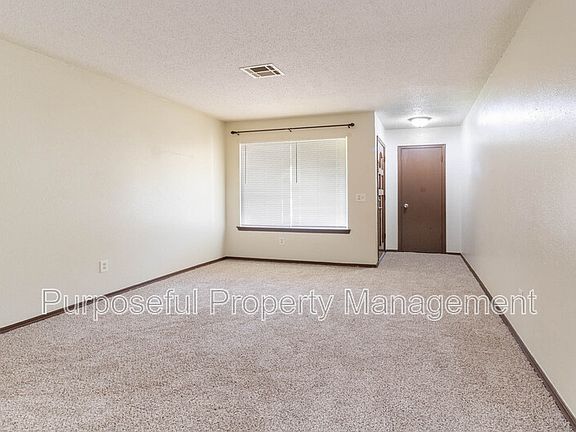 4th image of 9317 NE Sherwell Dr