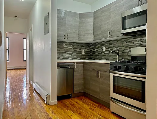 Rented by Parlor Real Estate Corp | media 31