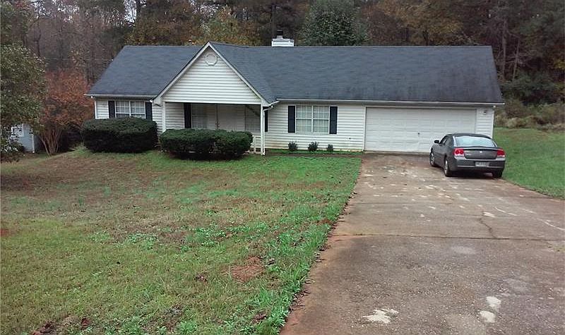 1st image of 380 E Country Woods Dr