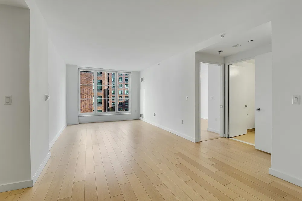 535 West 43rd Street — Photo 4