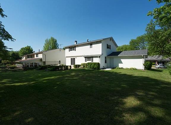 3rd image of 14585 Avocado Ln