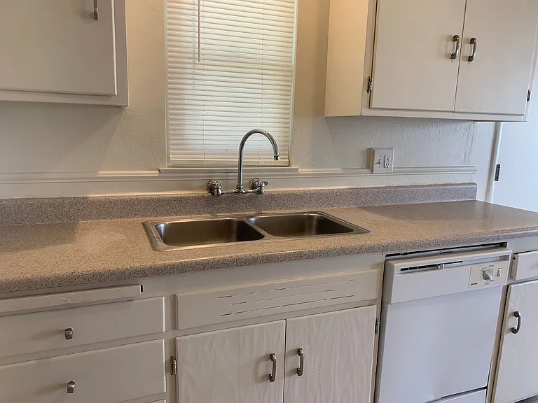 10528 Dolecetto Dr — Photo 10