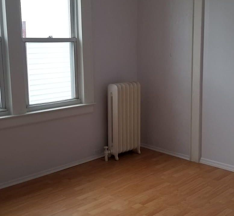 2nd image of 15015 109th Ave