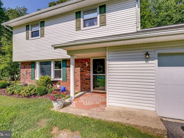 21493 Morris Dr, Lexington Park, MD 20653