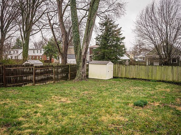 5th image of 3908 Kennison Ave
