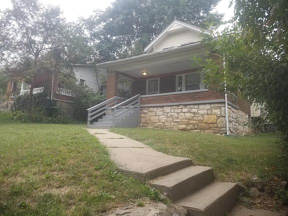 2nd image of 5210 Woodland Ave