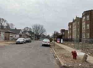 5th image of 7500 S Emerald Ave