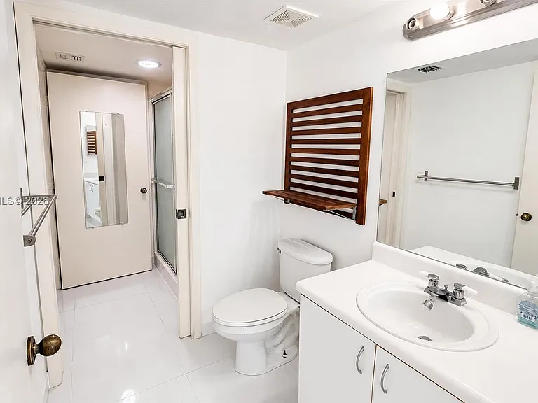 9560 Weldon Cir #J308 — Photo 11