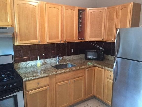 3rd image of 1035 Dorrance St