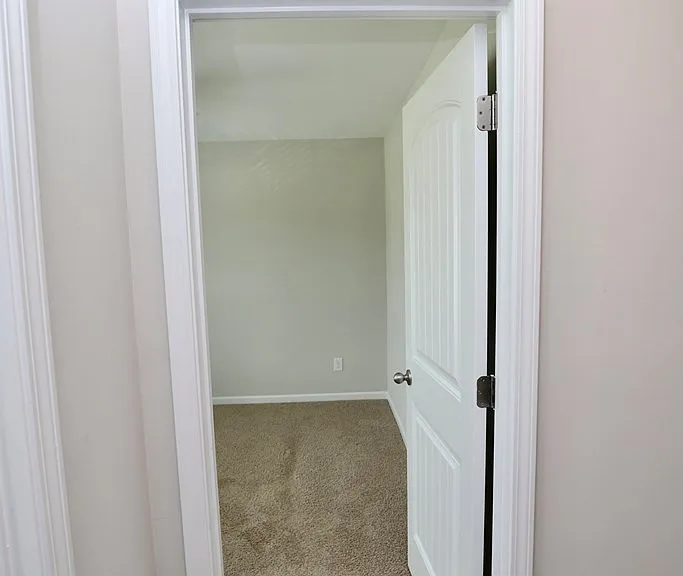3680 Moseley Dr — Photo 49