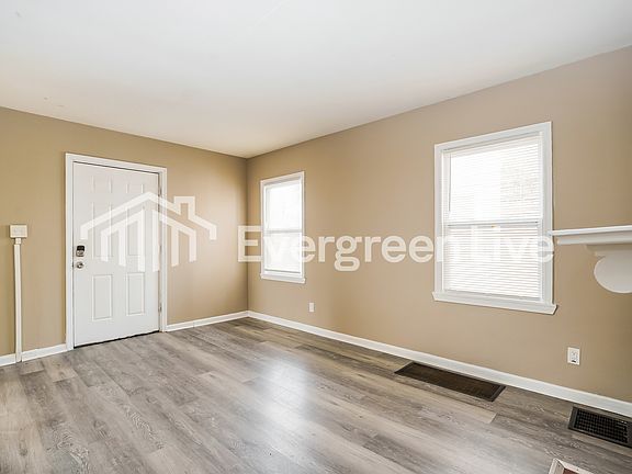 5th image of 1332 Republic Ave