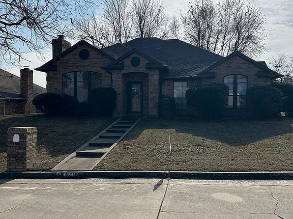 1201 Castle Crk, Shawnee, OK 74804