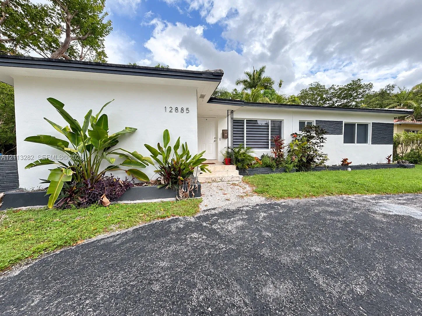 Griffing Biscayne Pk Est — Photo 1