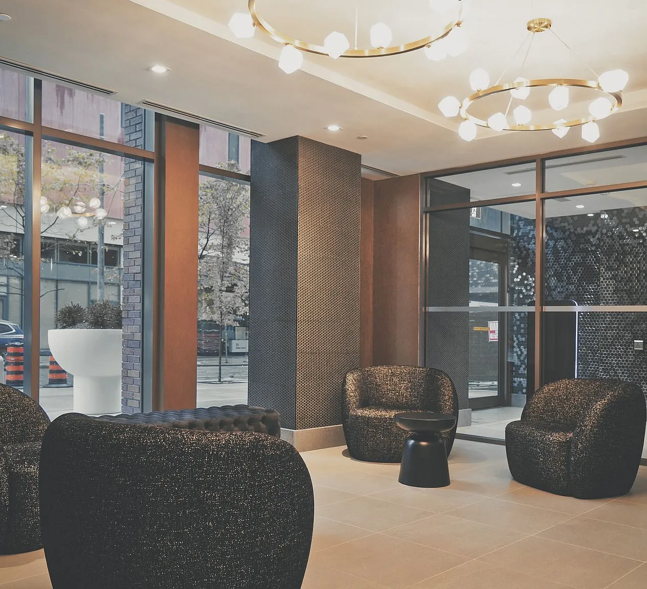 1 bed, $2,350 — Photo 4