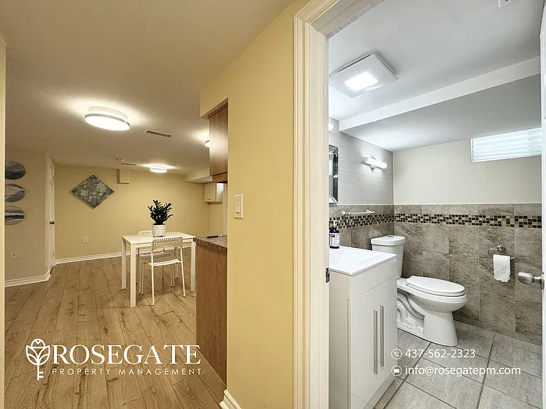 40 Chryessa Ave #2 — Photo 9