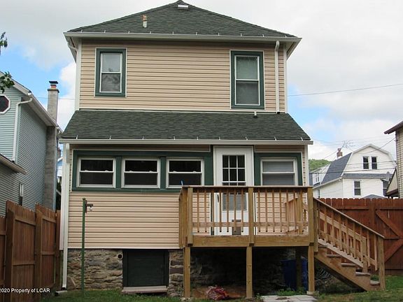 4th image of 63 Franklin St