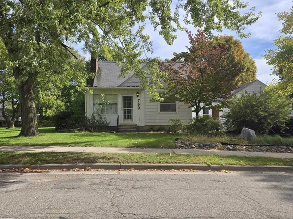 760 Horton St, Northville, MI 48167