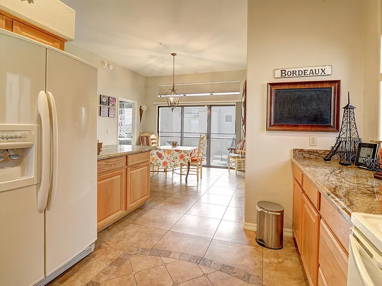 13606 N Cambria Dr #208 — Photo 13