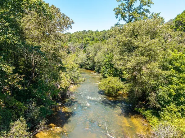100 River Oaks Ter, Ellijay, GA 30536