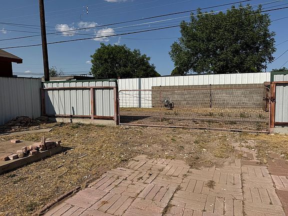 4th image of 1718 Glenwood Ave